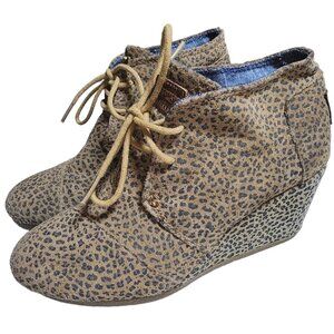 Women's Toms Brown Leopard Print Desert Wedge Suede Booties Shoes Size 6 Animal